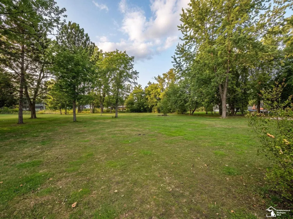 2525 Reinhardt Road Frenchtown Township, MI 48162