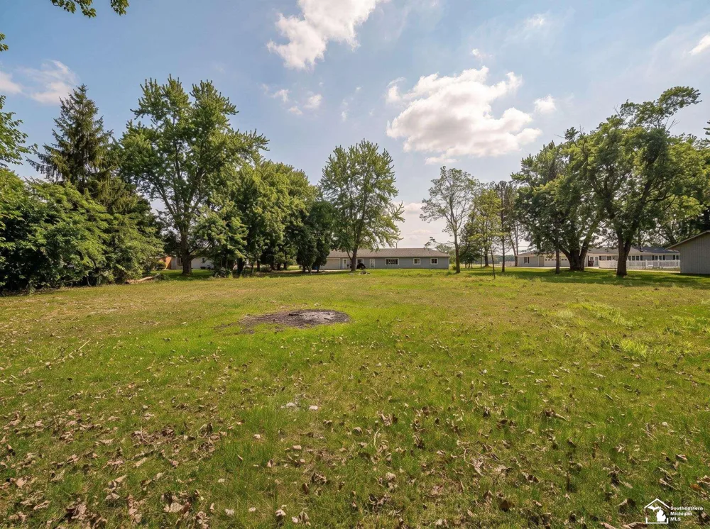 2525 Reinhardt Road Frenchtown Township, MI 48162