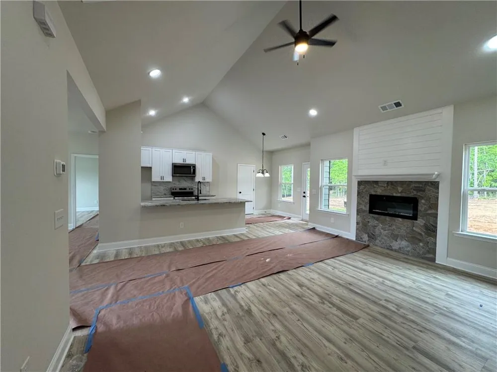 2089 Hicks Road Toccoa, GA 30577