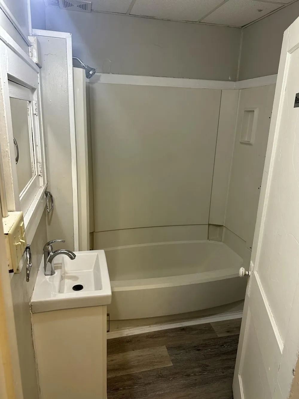 3427 W Michigan Avenue Kalamazoo City, MI 49006