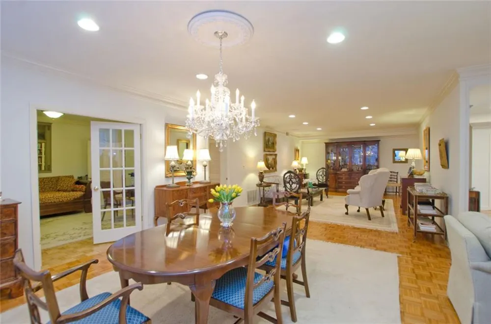 2734 Peachtree Road NW #C101