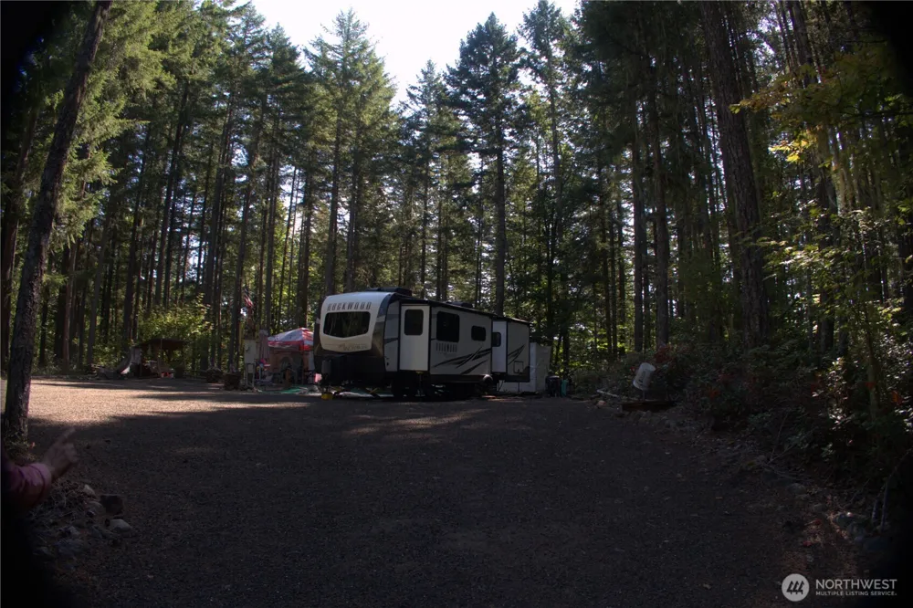 321 N Lakeview Drive Hoodsport, WA 98548