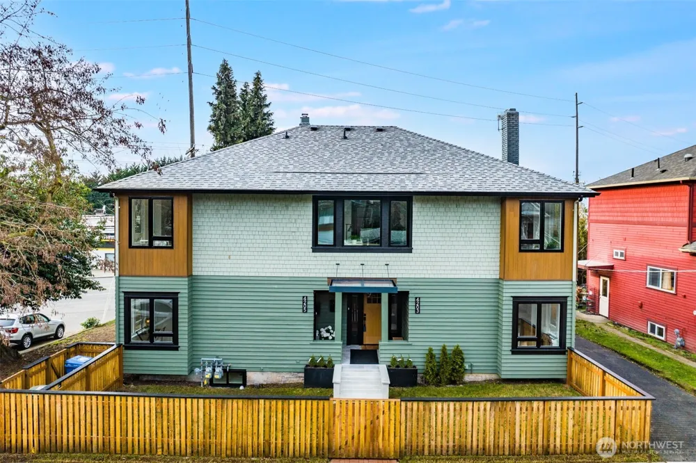 4203 - 4205 5th Avenue NW