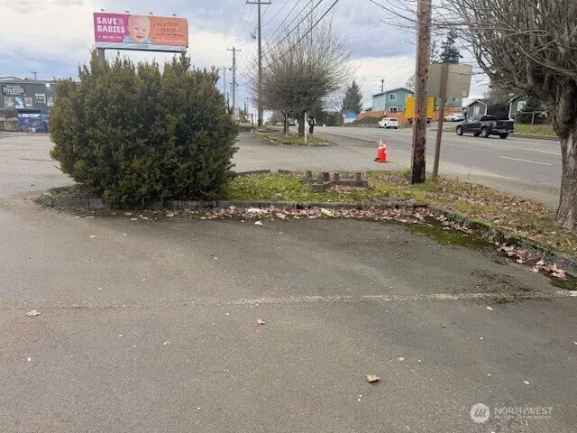 6220 29th Street NE Tacoma, WA 98422