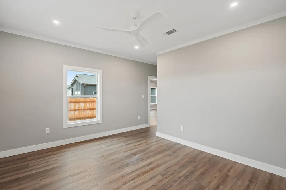 2027 Applewood Drive Lockhart, TX 78644