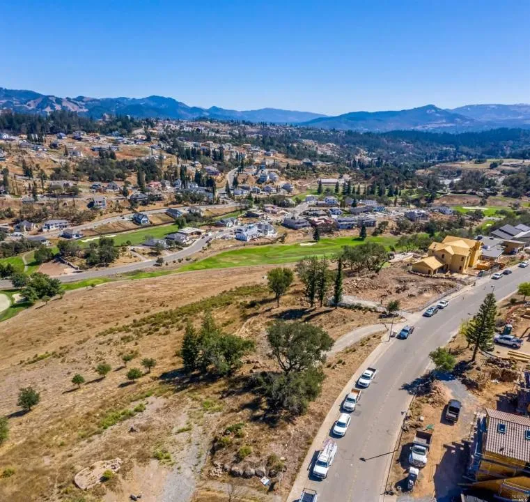 3776 Skyfarm Drive Santa Rosa, CA 95403