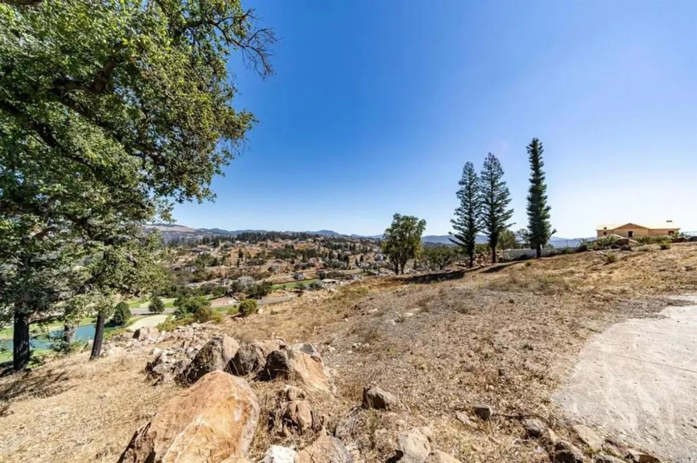 3776 Skyfarm Drive Santa Rosa, CA 95403