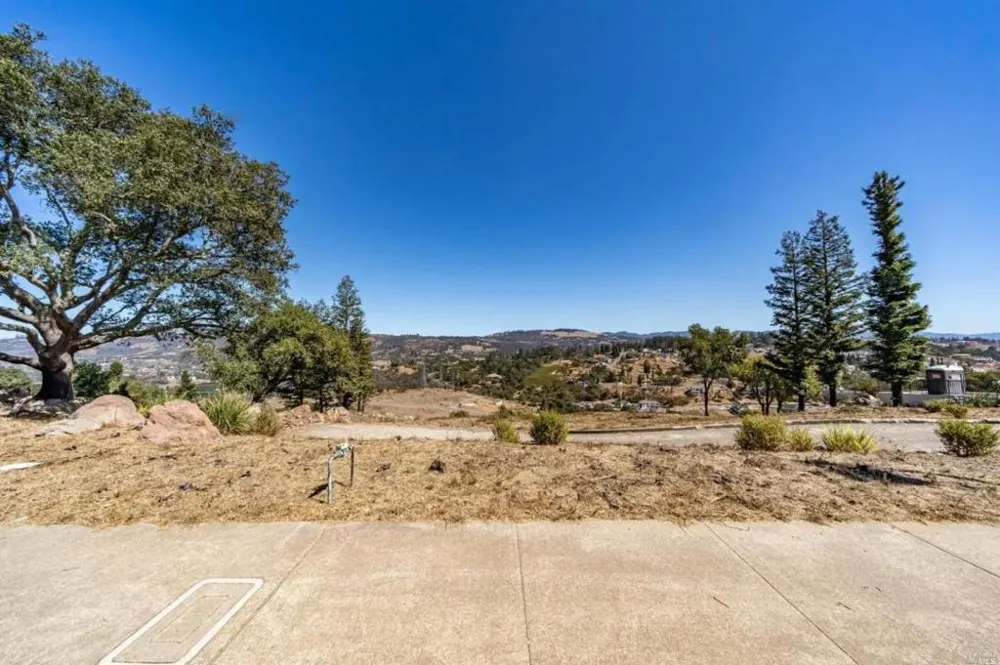 3776 Skyfarm Drive Santa Rosa, CA 95403