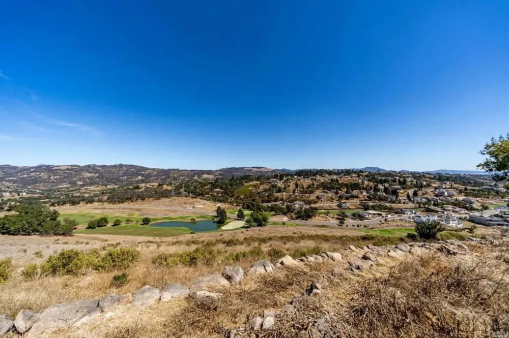3776 Skyfarm Drive Santa Rosa, CA 95403