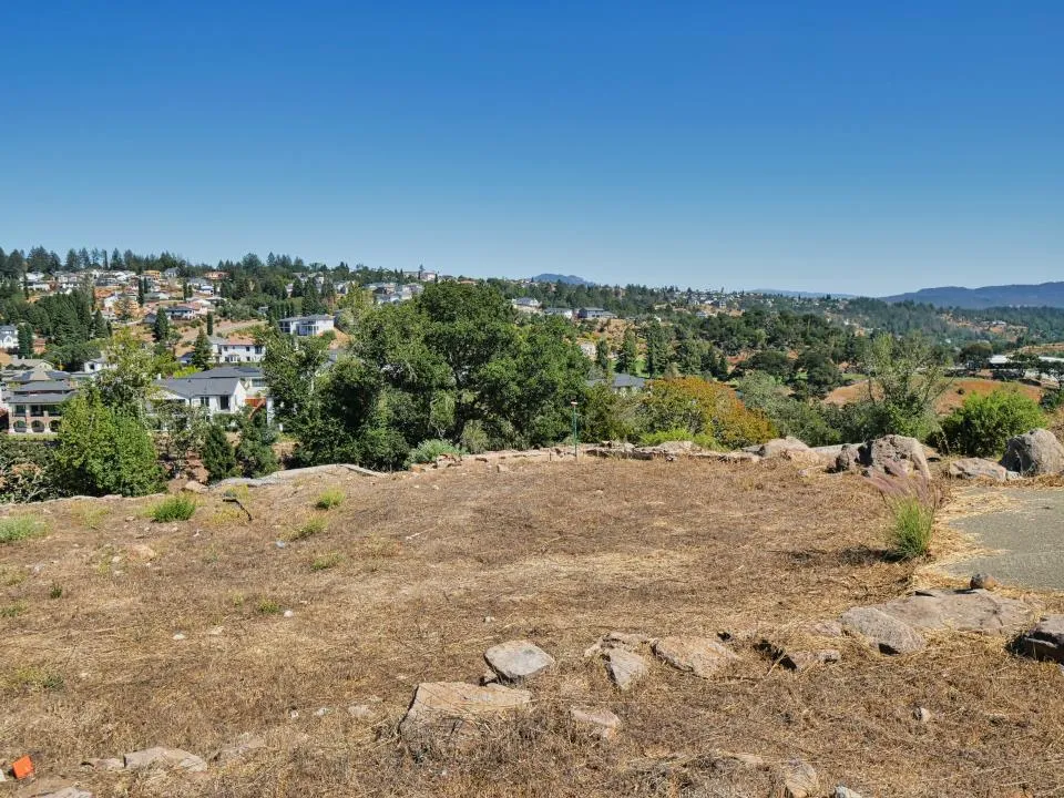 3776 Skyfarm Drive Santa Rosa, CA 95403