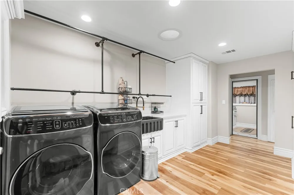 4280 Ipsen Le Grand, CA 95333