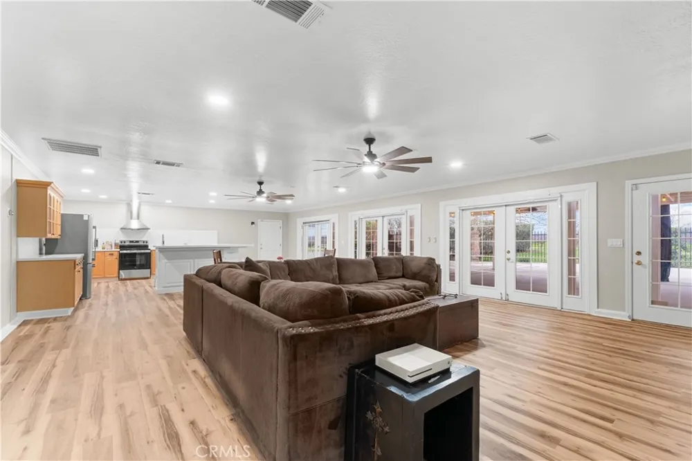 4280 Ipsen Le Grand, CA 95333