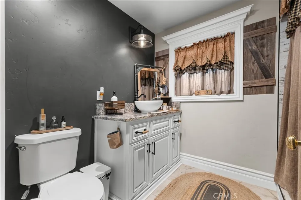 4280 Ipsen Le Grand, CA 95333