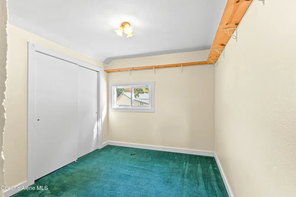 17778 E Canary Creek Road Cataldo, ID 83810