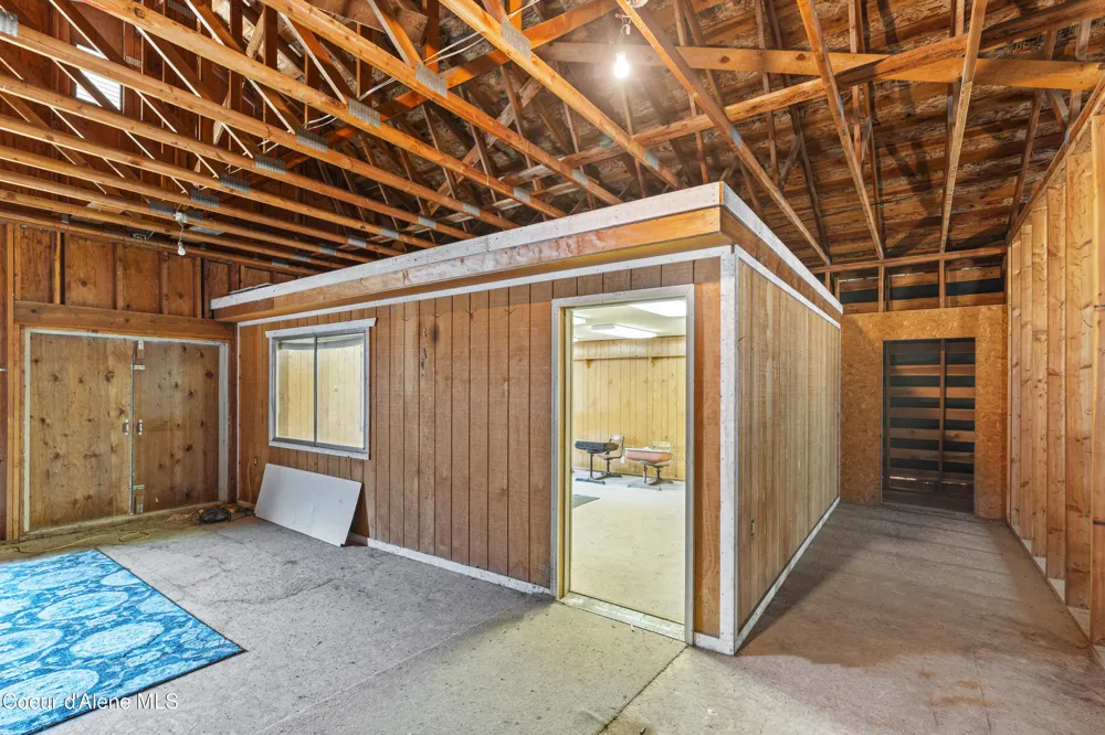 17778 E Canary Creek Road Cataldo, ID 83810