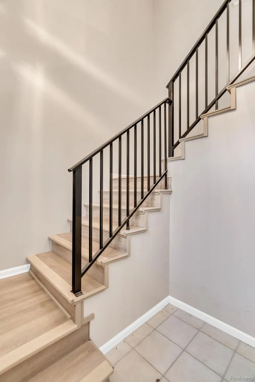 8208 Chesapeake Circle Walled Lake City, MI 48390