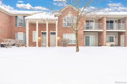 8208 Chesapeake Circle
