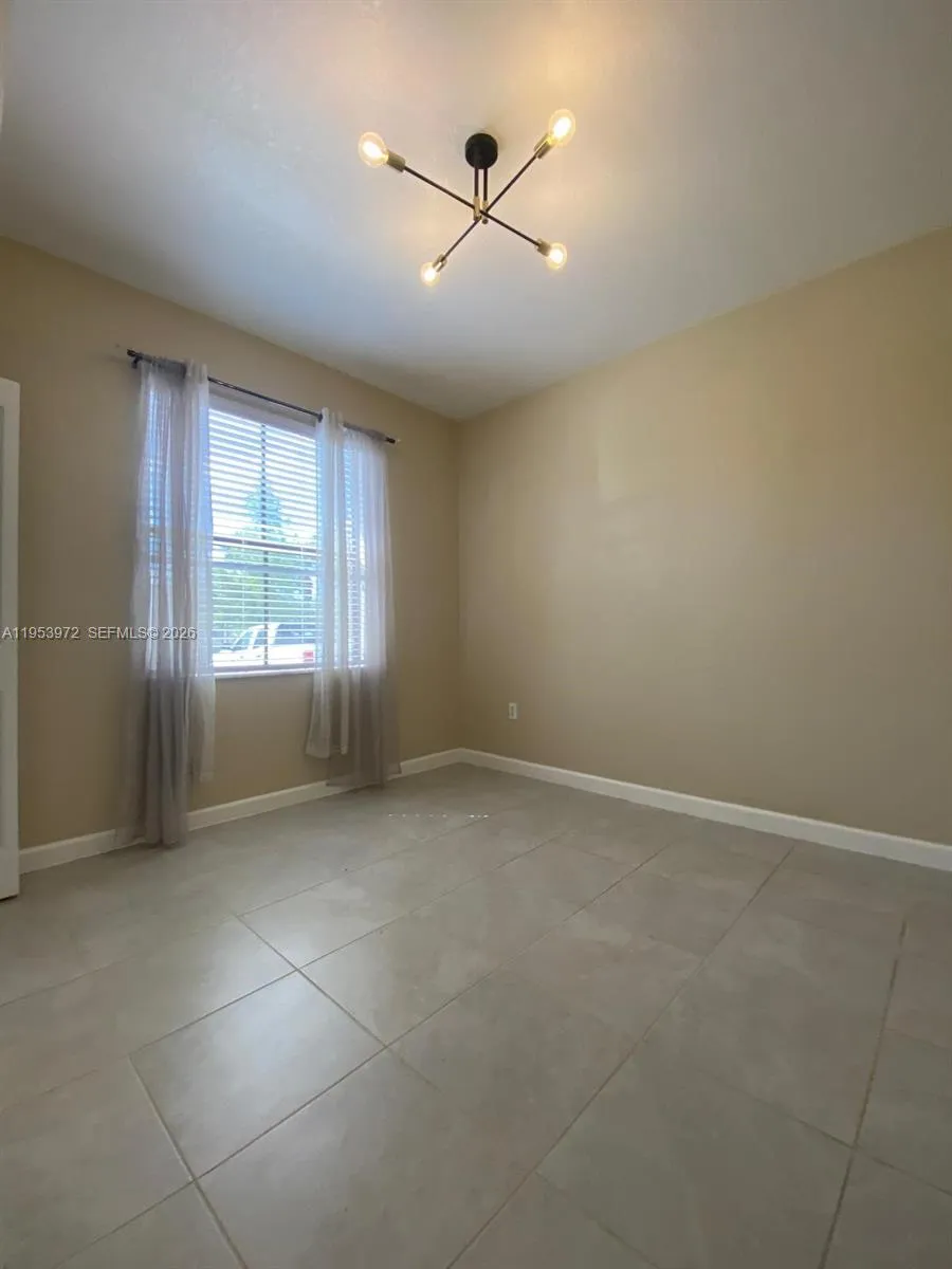 18220 SW 148th Rd Miami, FL 33187
