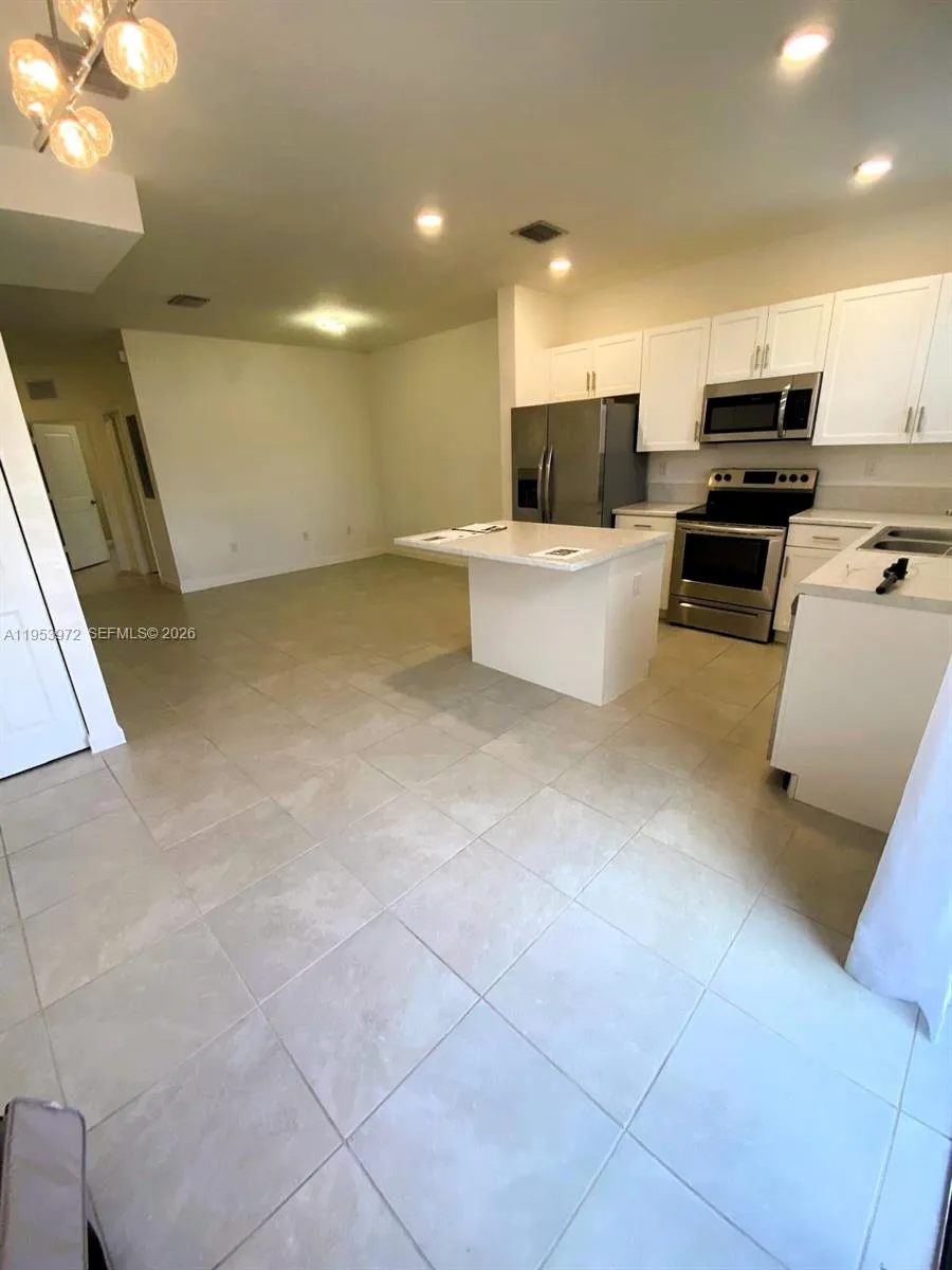 18220 SW 148th Rd Miami, FL 33187