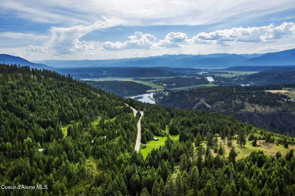 133 Two Tail Road Bonners Ferry, ID 83805