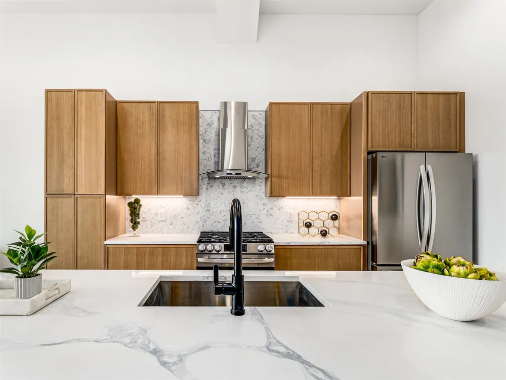 2080 Kelly Avenue #111