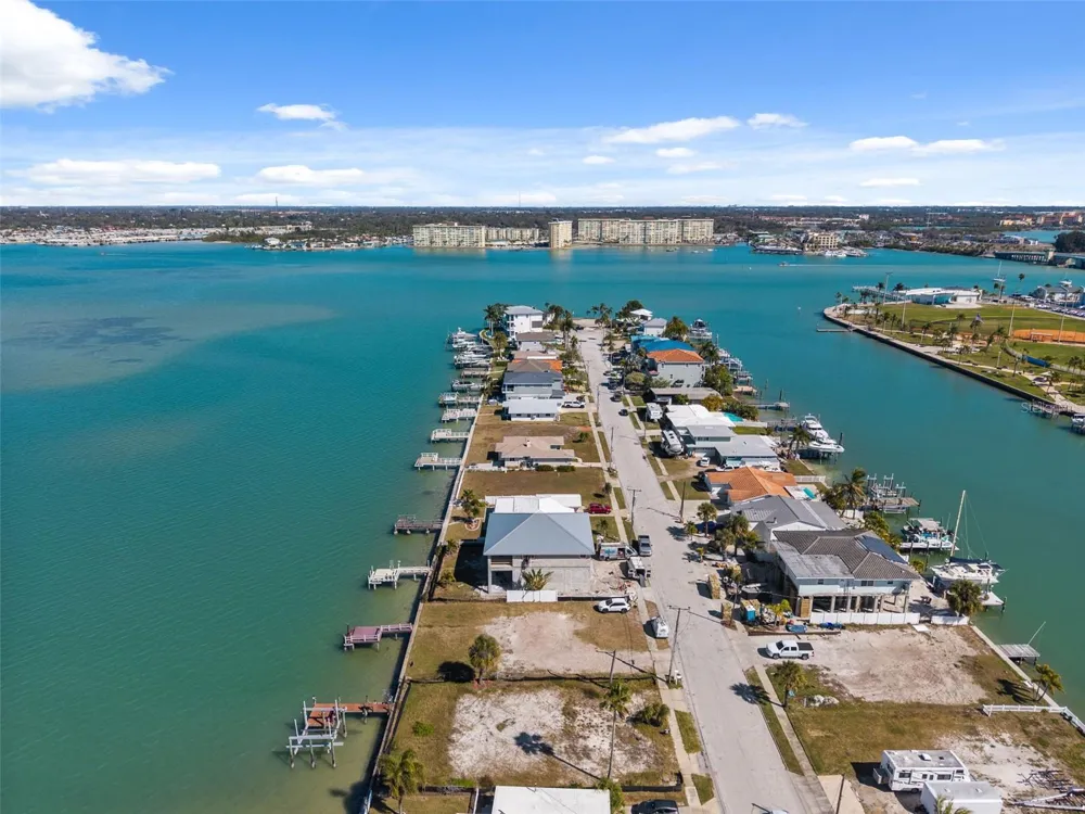 15307 HARBOR DRIVE Madeira Beach, FL 33708