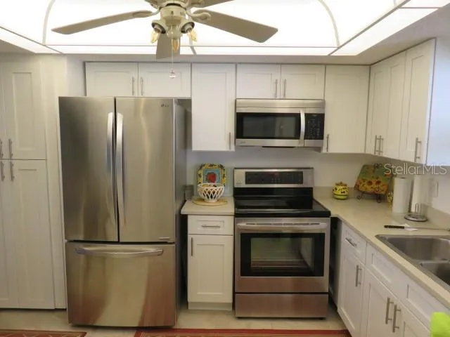 1400 1ST AVENUE W #504 Bradenton, FL 34205