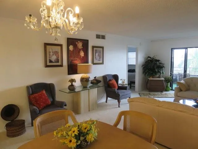 1400 1ST AVENUE W #504 Bradenton, FL 34205