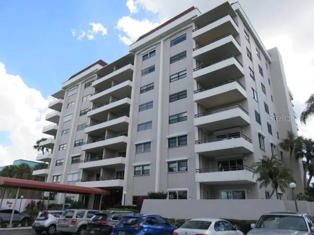 1400 1ST AVENUE W #504 Bradenton, FL 34205