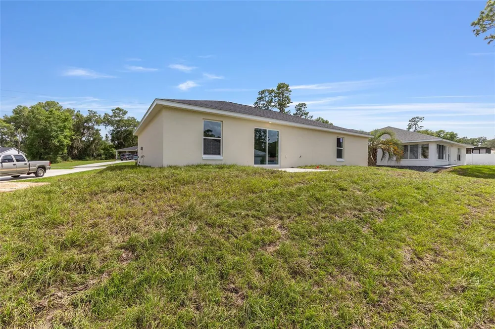 62 MALAUKA RADIAL Ocklawaha, FL 32179