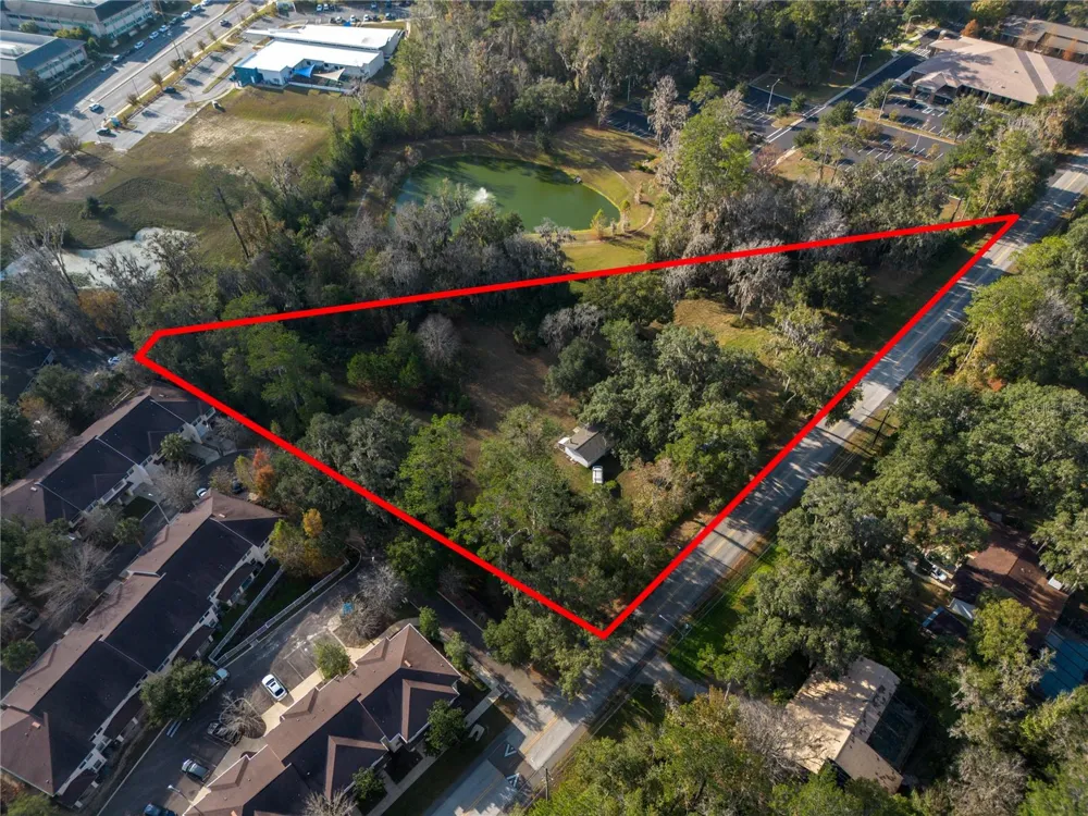 560 NW 39TH ROAD Gainesville, FL 32607