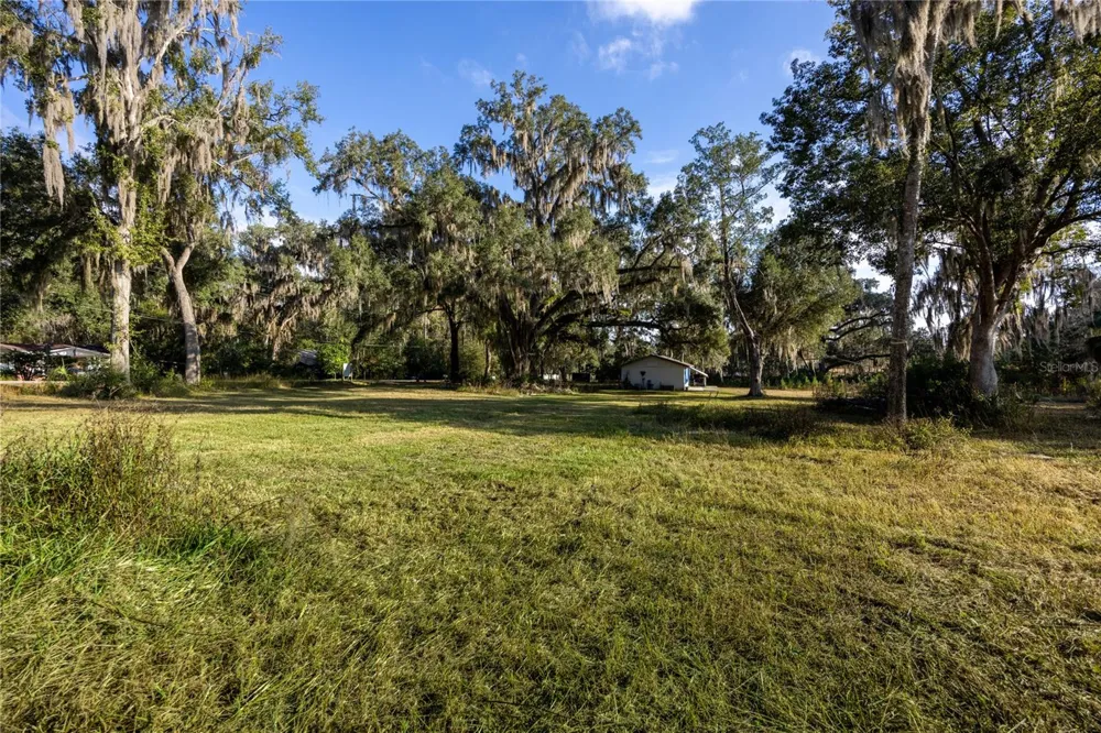 560 NW 39TH ROAD Gainesville, FL 32607