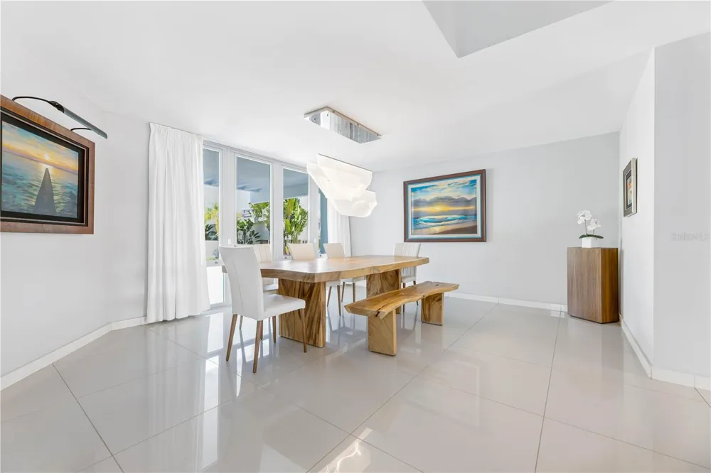 B32 EASTSIDE COURT Guaynabo, PR 00969