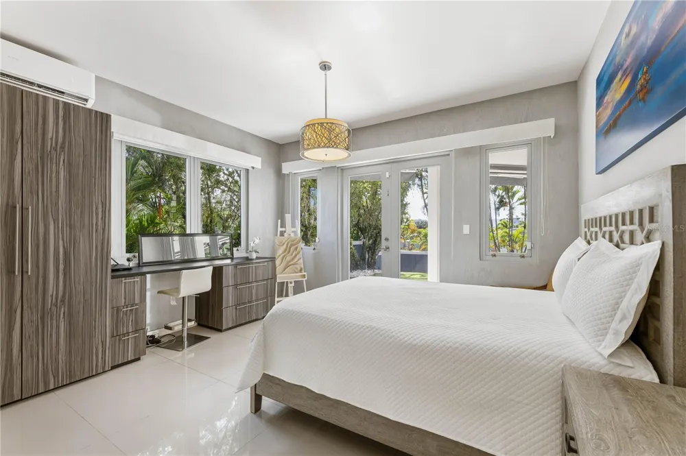 B32 EASTSIDE COURT Guaynabo, PR 00969