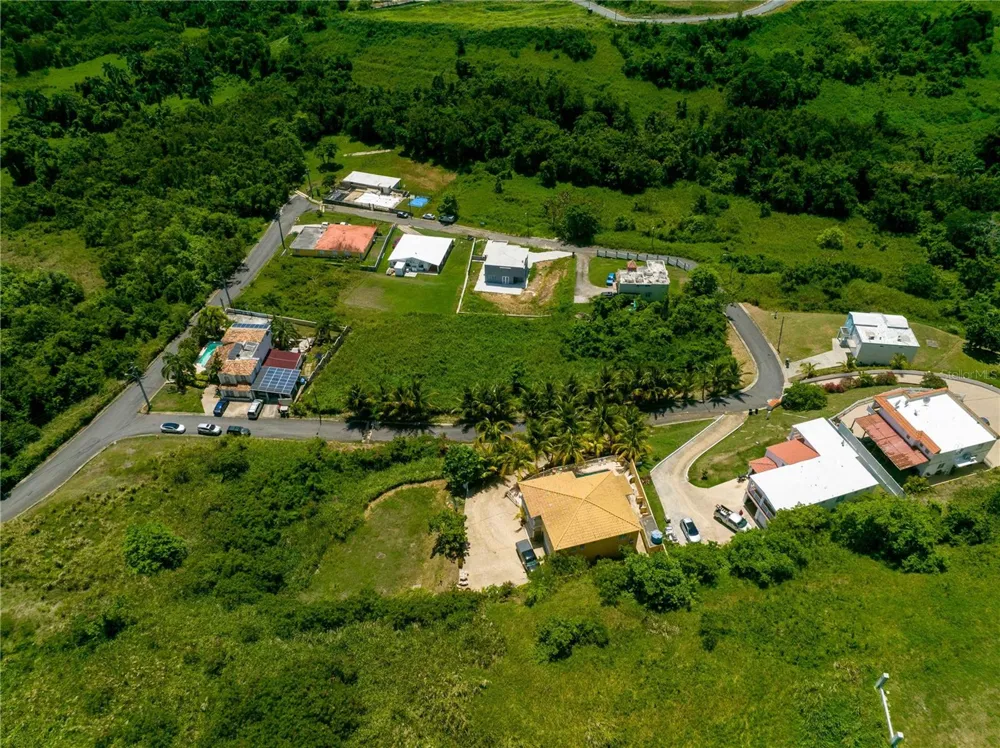 BO Mameyes LINDOMAR II #Lote 24 Rio Grande, PR 00745