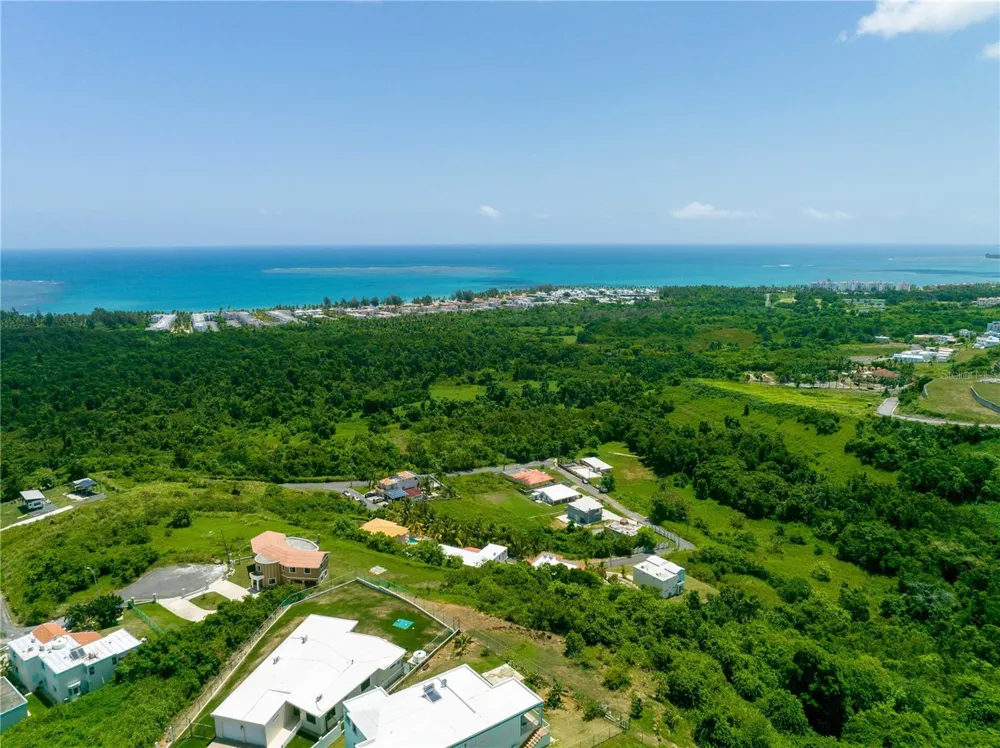 BO Mameyes LINDOMAR II #Lote 24 Rio Grande, PR 00745