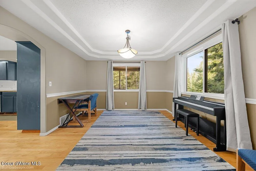15951 Pinewood Way Hayden, ID 83835