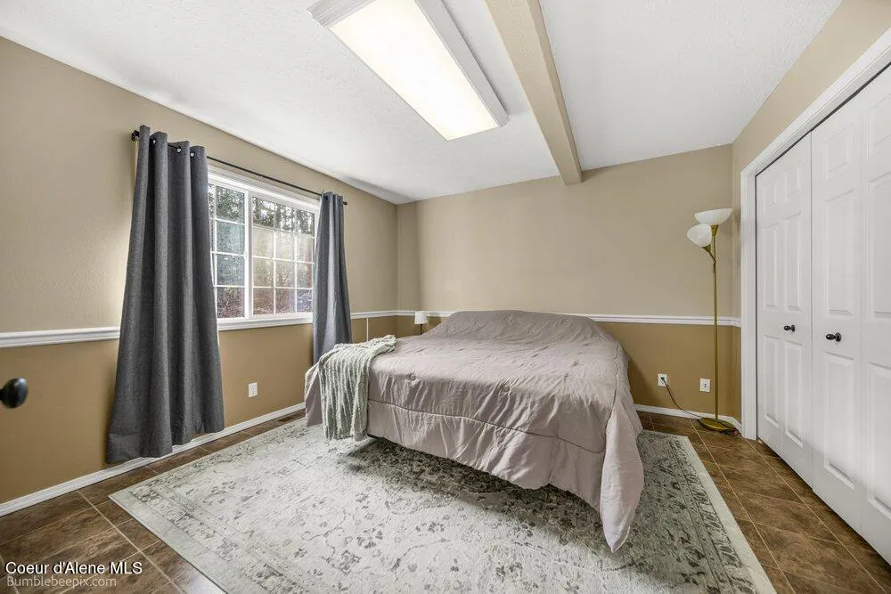 15951 Pinewood Way Hayden, ID 83835