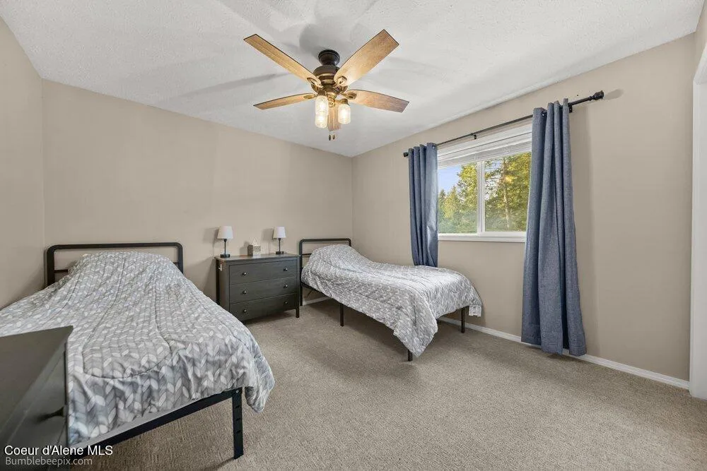15951 Pinewood Way Hayden, ID 83835