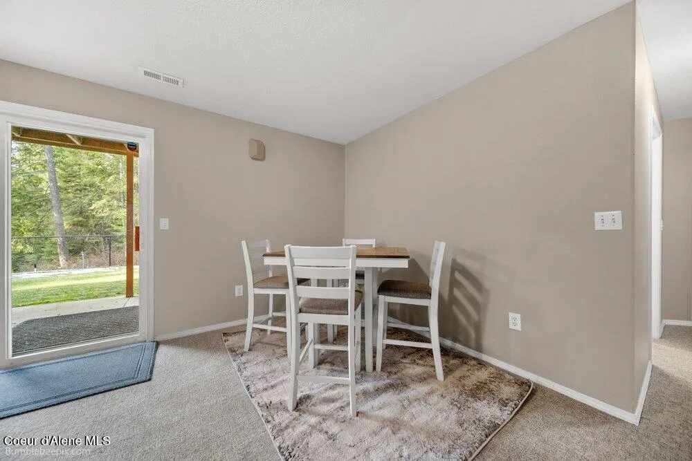 15951 Pinewood Way Hayden, ID 83835