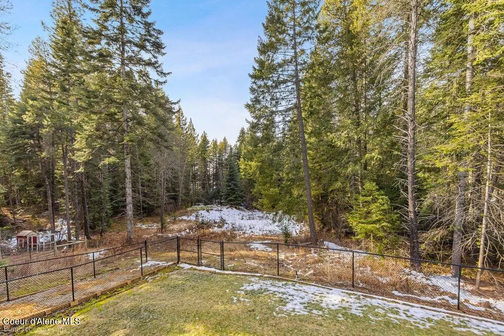 15951 Pinewood Way Hayden, ID 83835