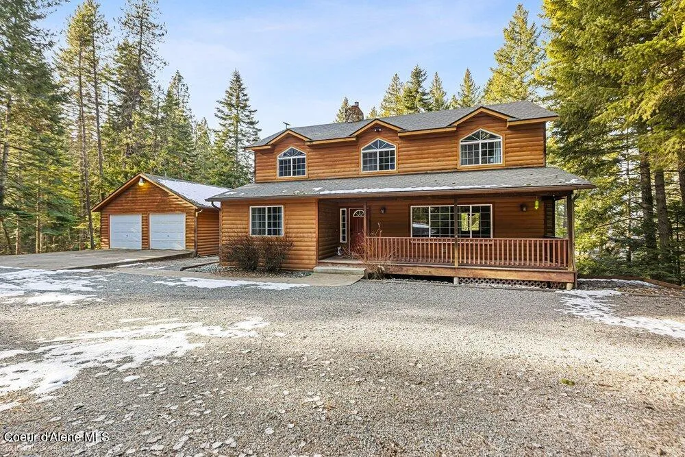 15951 Pinewood Way Hayden, ID 83835