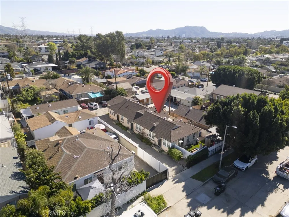 6614 Camellia Avenue North Hollywood, CA 91606