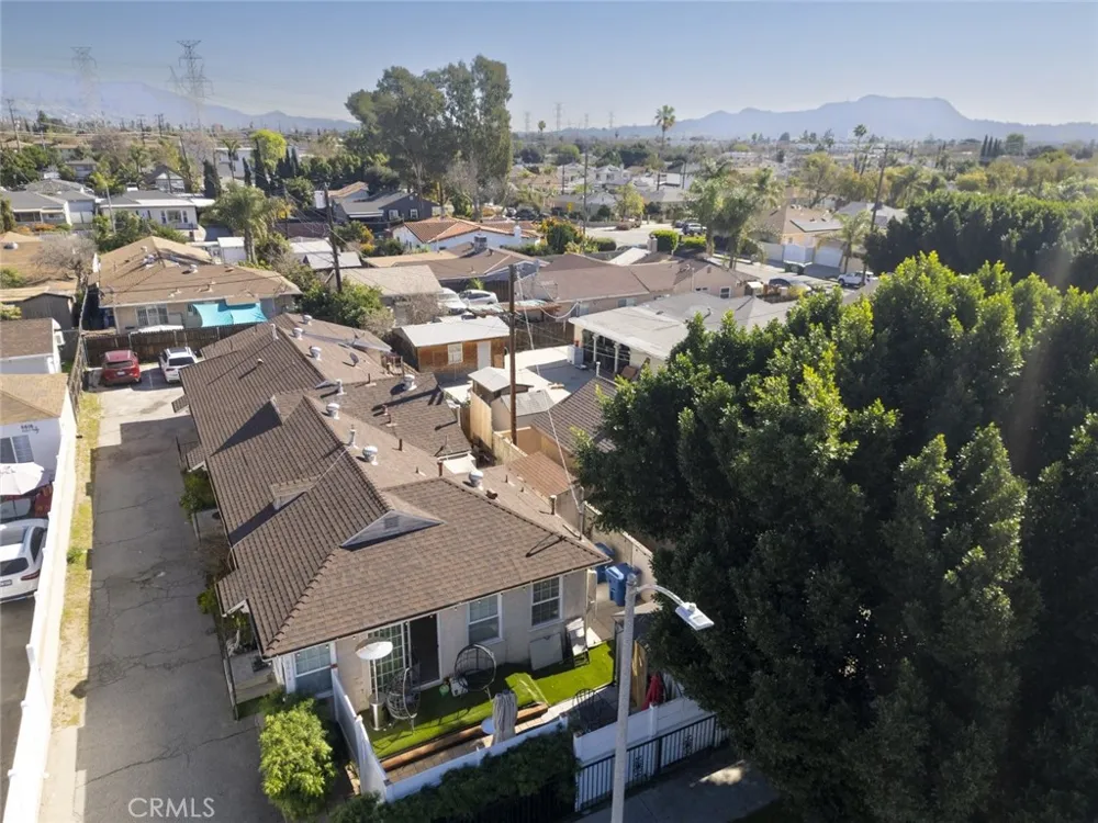 6614 Camellia Avenue North Hollywood, CA 91606