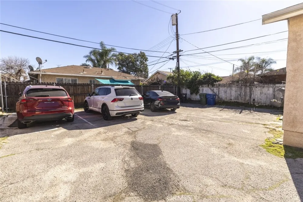 6614 Camellia Avenue North Hollywood, CA 91606