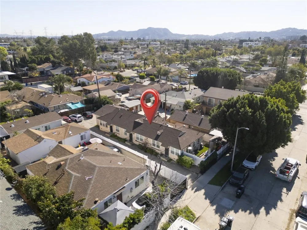 6614 Camellia Avenue North Hollywood, CA 91606