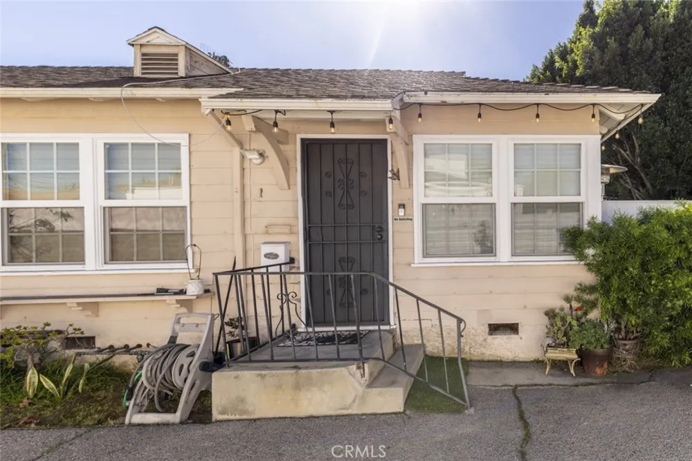 6614 Camellia Avenue North Hollywood, CA 91606