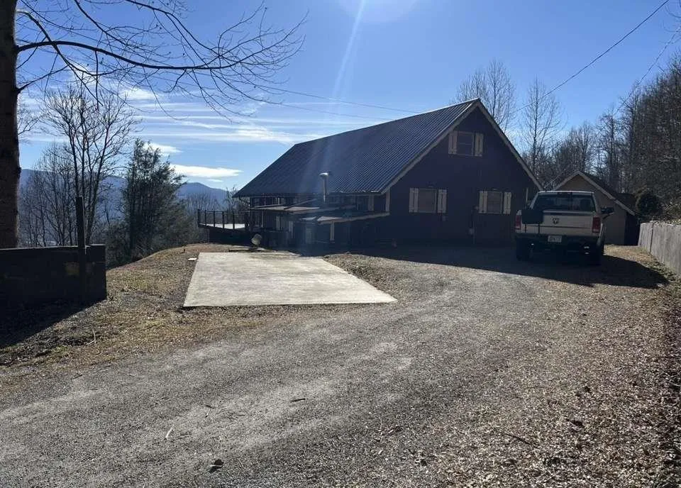 1516 Kitchens Branch rd