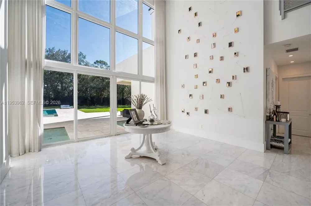 6355 SW 114th St #- Pinecrest, FL 33156