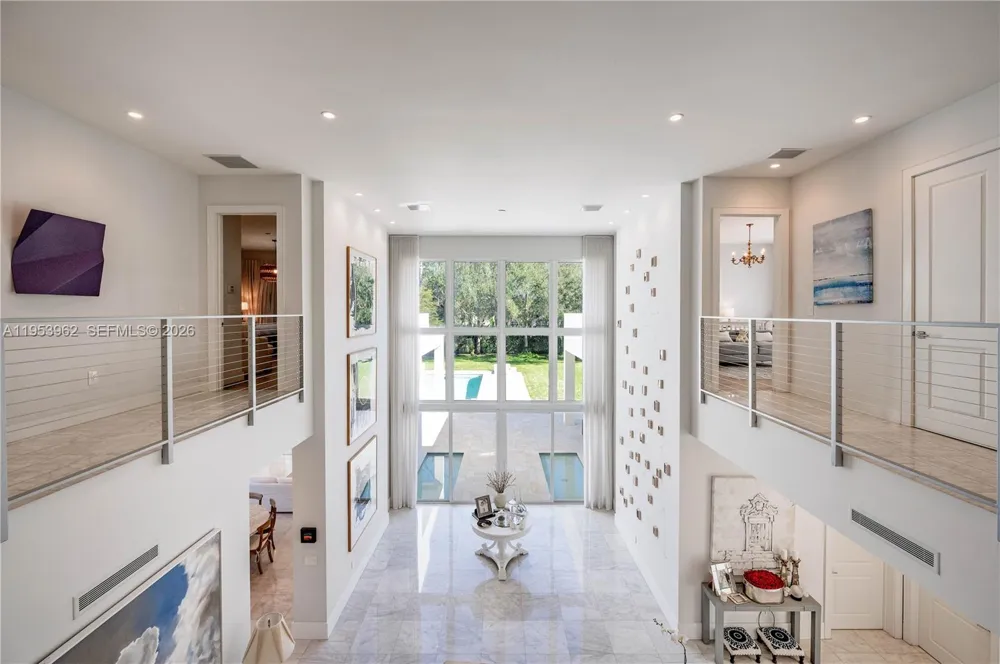 6355 SW 114th St #- Pinecrest, FL 33156